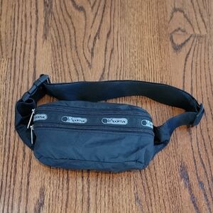 Lesportsac Candace Beltbag, Black, EUC!!